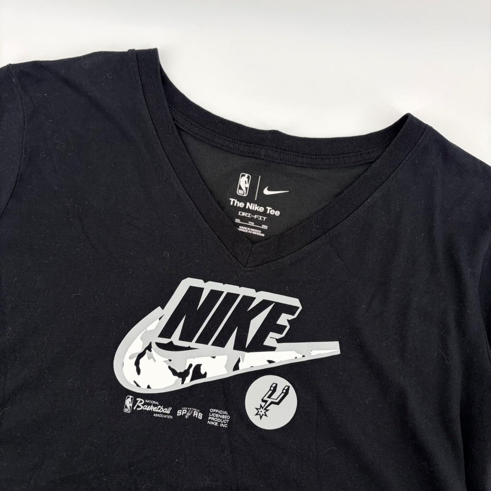 Nike San‎ Antonio Spurs NBA Dri-FIT V-Neck Graphic T-Shirt Black XXL Womens